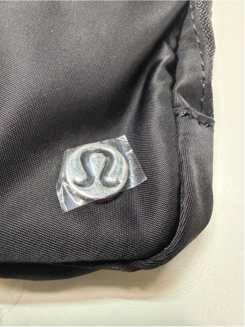 Women's Lululemon Everywhere Belt Bag One Size Black - Picture 2 of 5